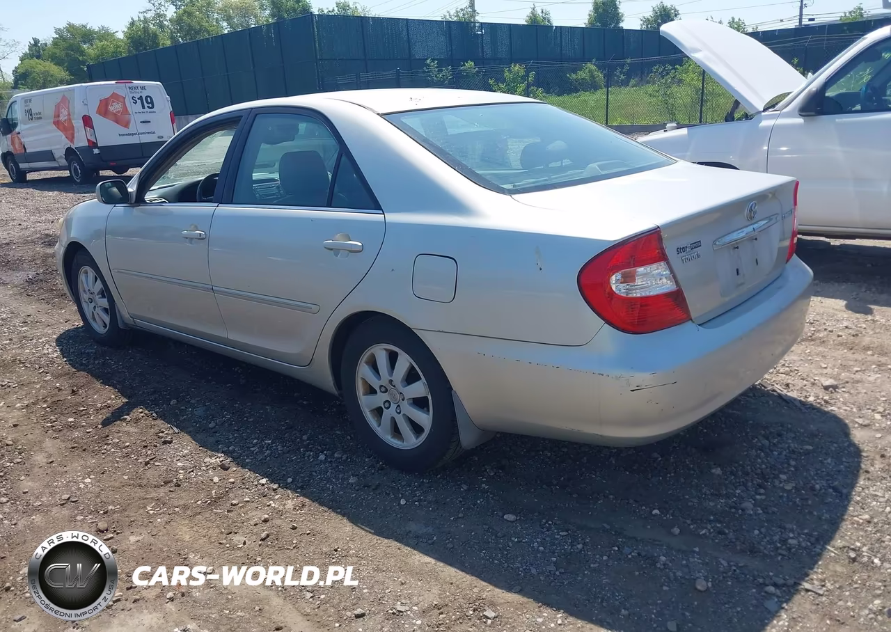 2003 Toyota Camry Xle VIN:4T1BE30K33U192472 - 3