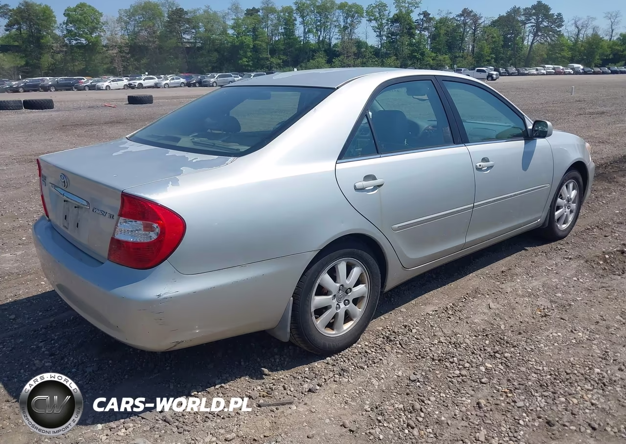 2003 Toyota Camry Xle VIN:4T1BE30K33U192472 - 4