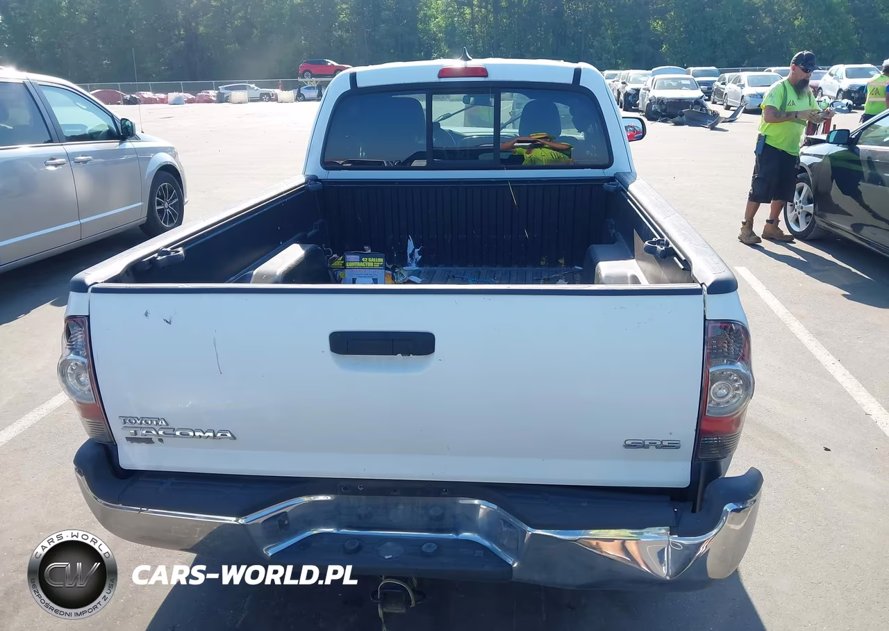 2015 Toyota Tacoma VIN:5TFTX4CN3FX066050 - 16