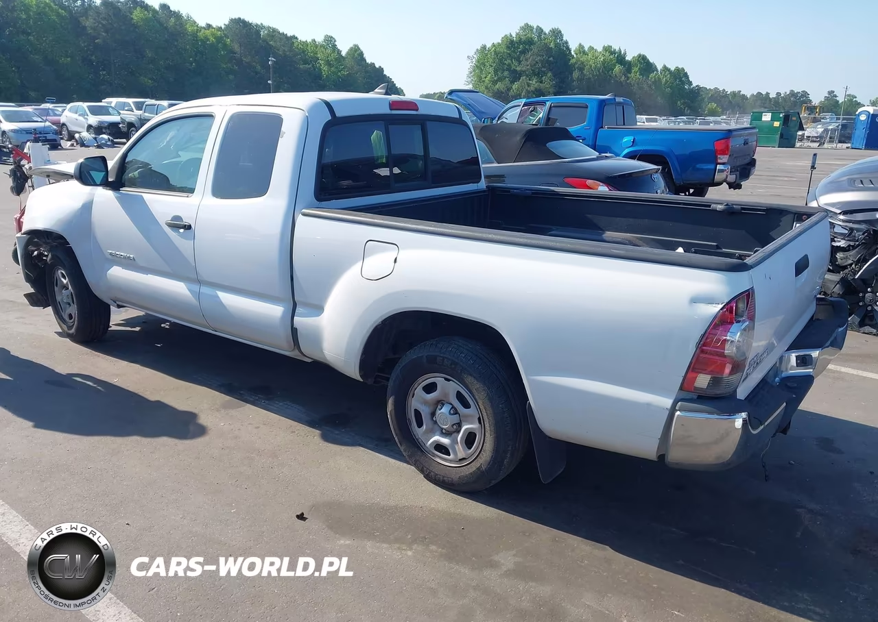 2015 Toyota Tacoma VIN:5TFTX4CN3FX066050 - 3