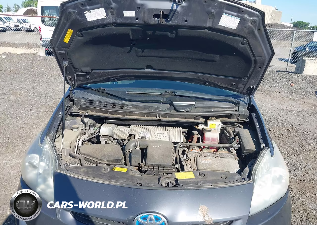 2011 Toyota Prius Three VIN:JTDKN3DU4B5293223 - 10