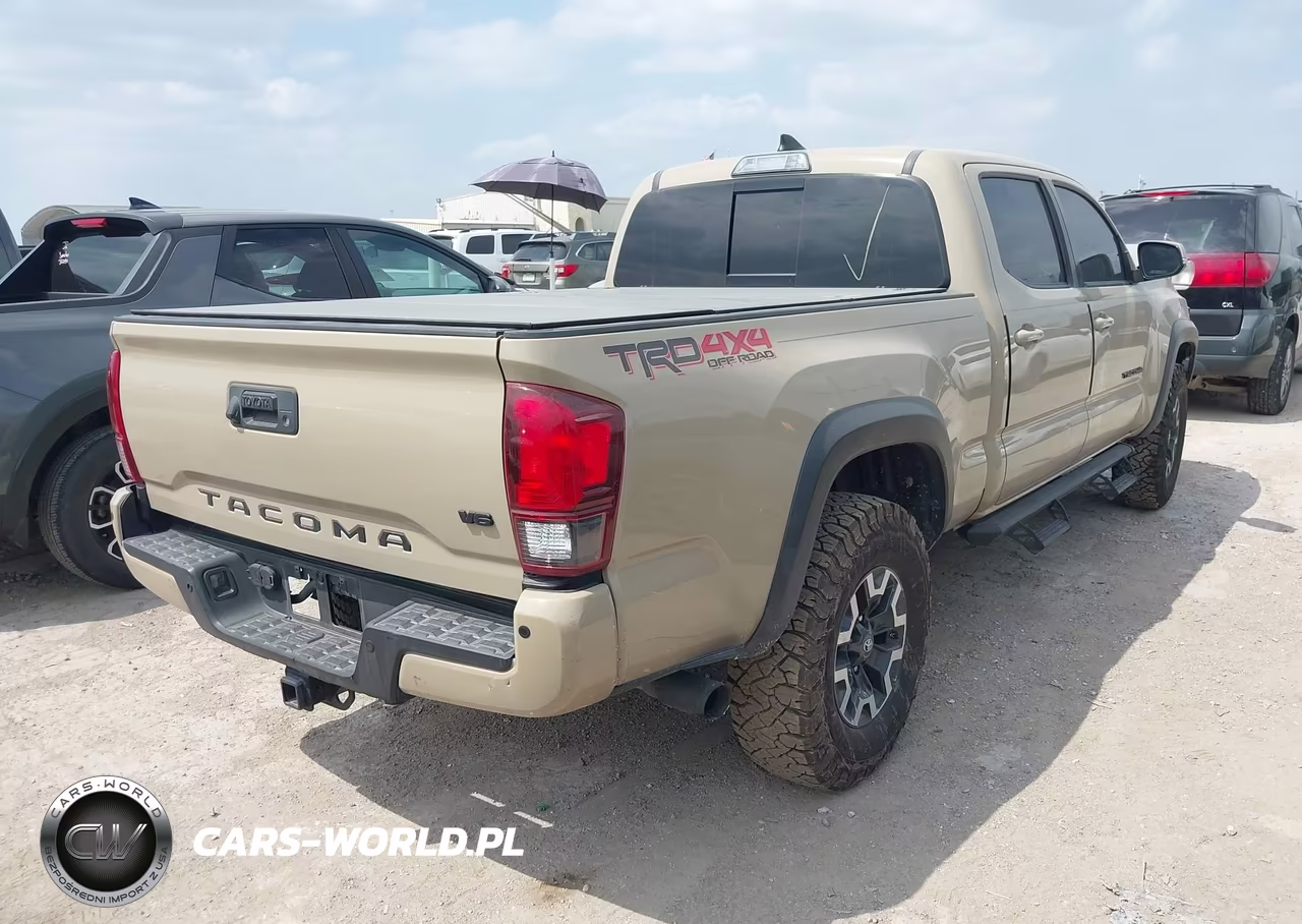 2018 Toyota Tacoma Trd Off Road VIN:3TMDZ5BN8JM049653 - 4