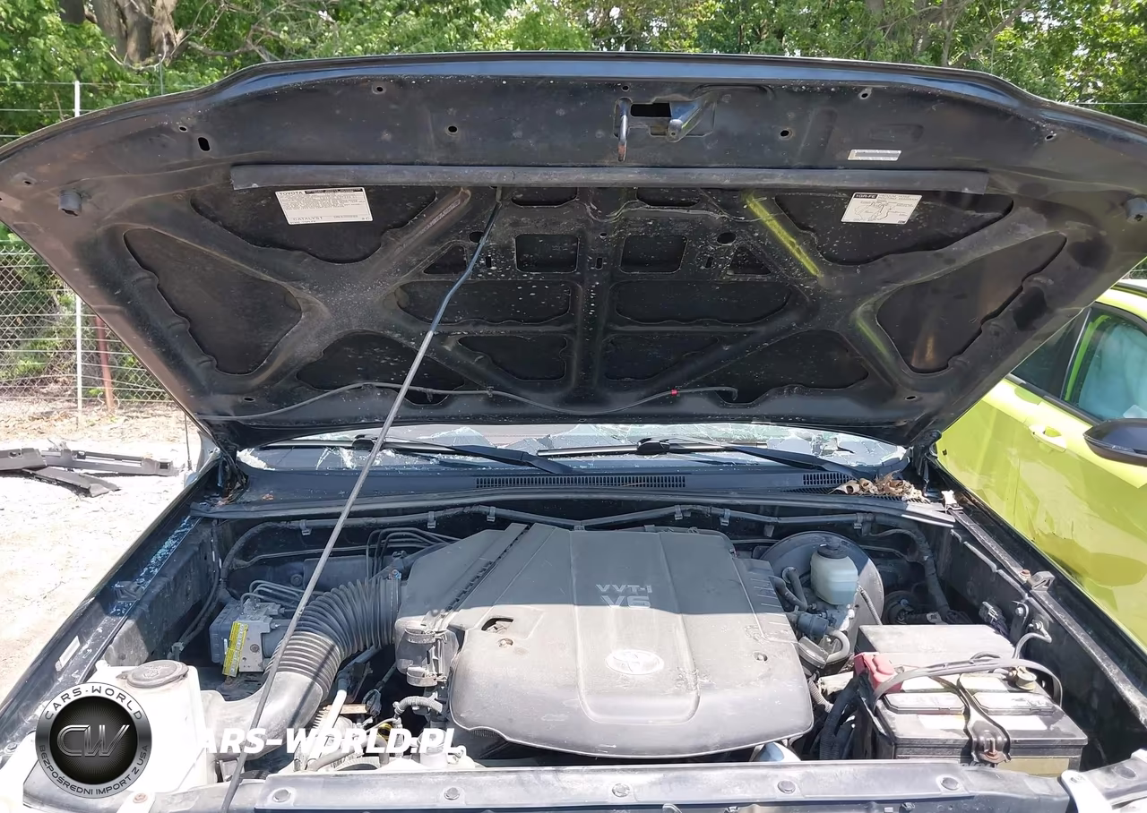2007 Toyota Tacoma Base V6 VIN:3TMLU42N47M012418 - 10