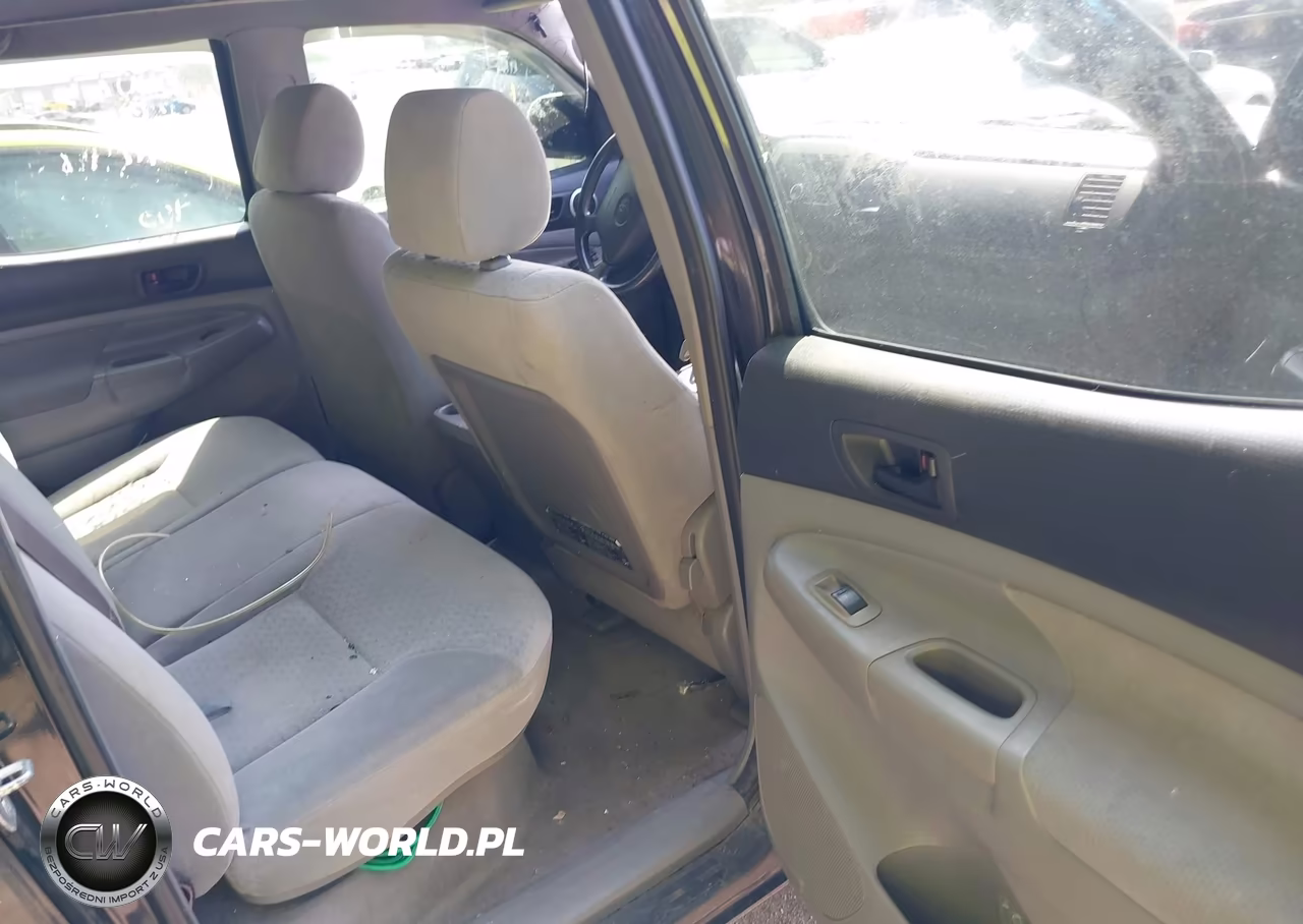 2007 Toyota Tacoma Base V6 VIN:3TMLU42N47M012418 - 8