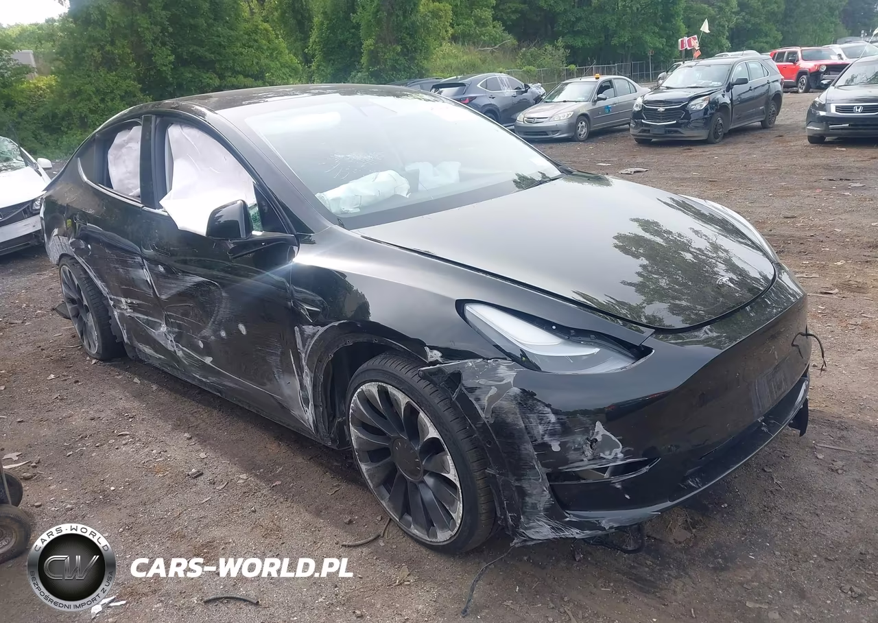 2021 Tesla Model Y Performance Dual Motor All-Wheel Drive – zdjęcie 1 z 17