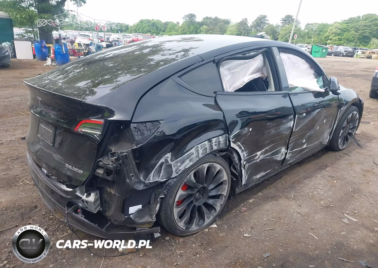 2021 Tesla Model Y Performance Dual Motor All-Wheel Drive VIN:5YJYGDEF5MF252000 - 4