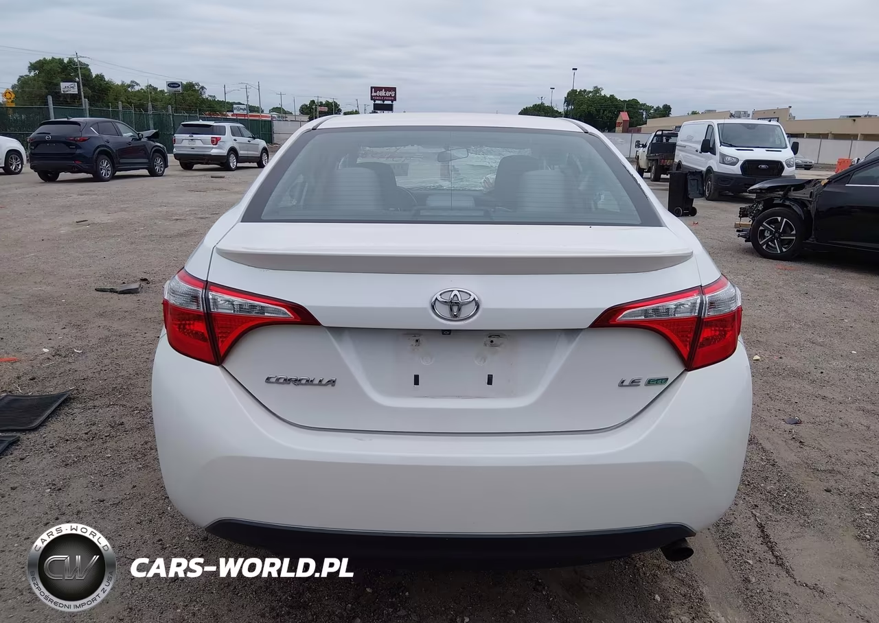 2016 Toyota Corolla Le Plus VIN:5YFBPRHE2GP531001 - 17