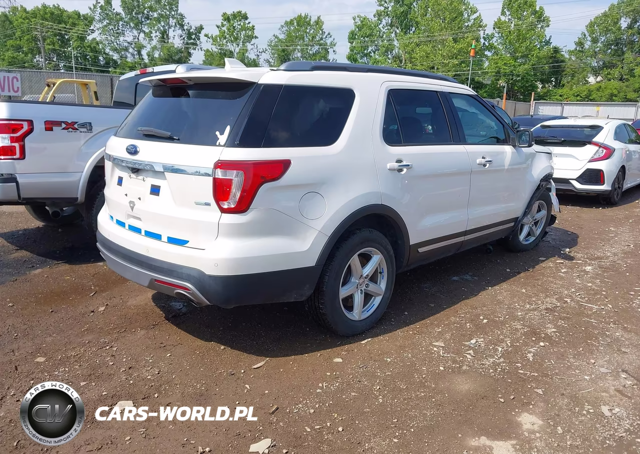 2016 Ford Explorer Xlt VIN:1FM5K8D80GGB78843 - 4