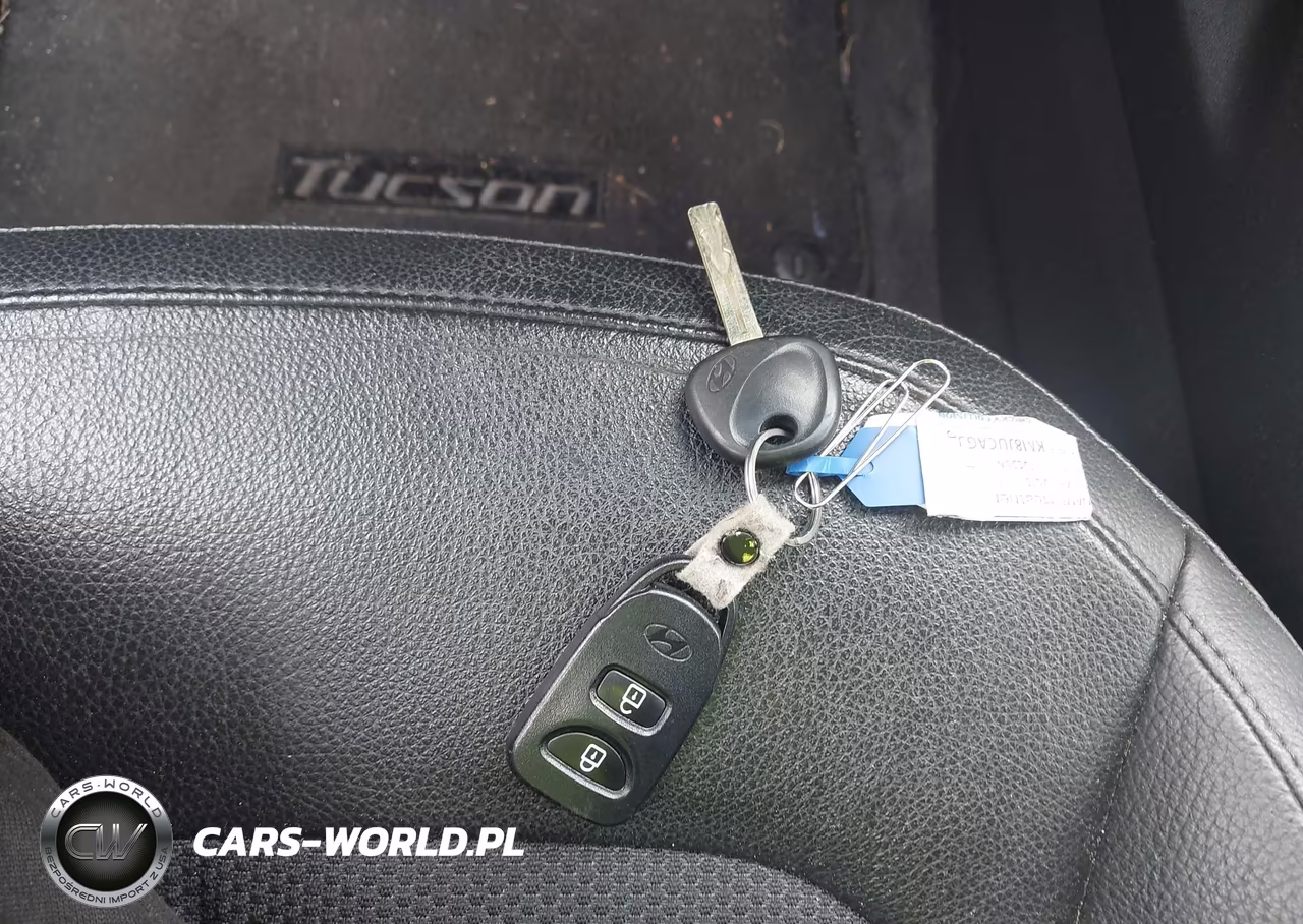 2015 Hyundai Tucson Se VIN:KM8JUCAG5FU114045 - 11