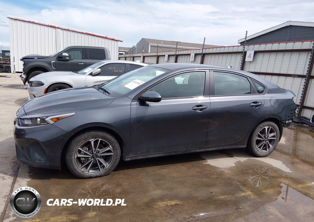 2024 Kia Forte Lxs VIN:3KPF24AD0RE754209 - 15
