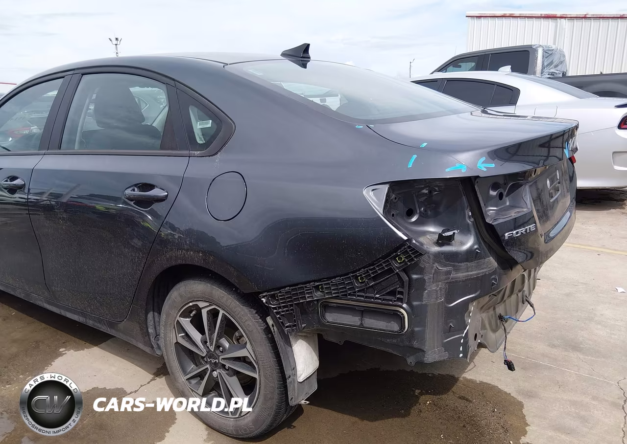 2024 Kia Forte Lxs VIN:3KPF24AD0RE754209 - 18