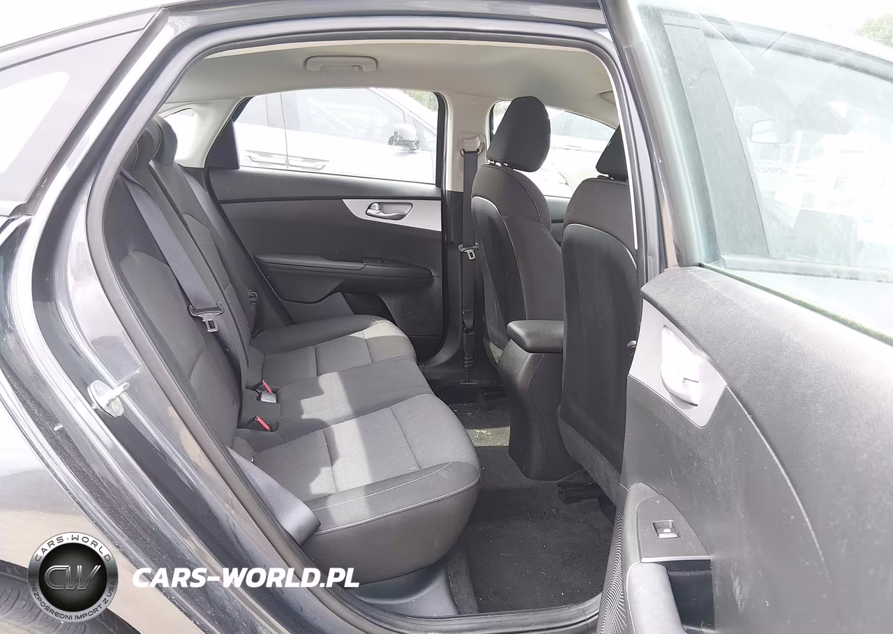 2024 Kia Forte Lxs VIN:3KPF24AD0RE754209 - 8