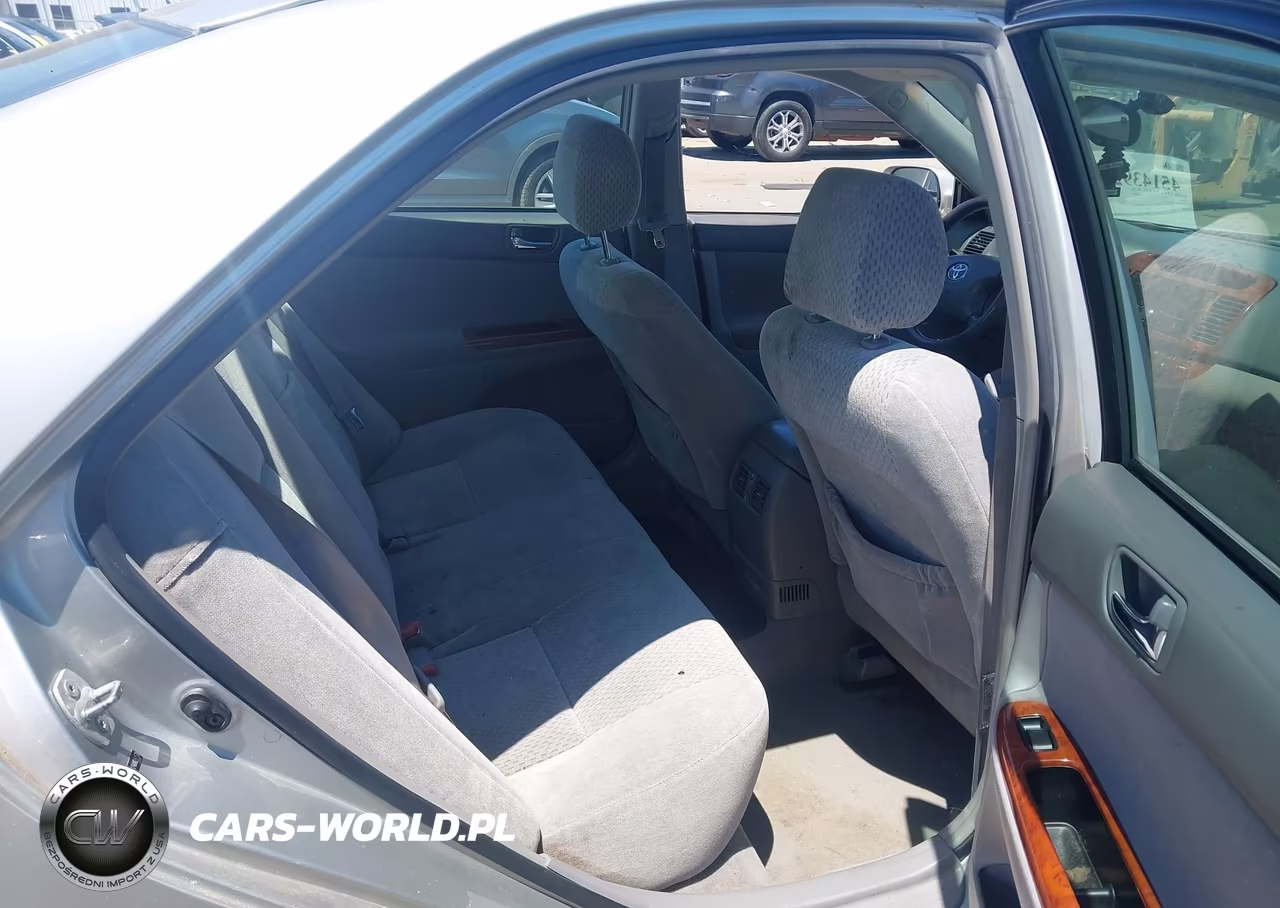 2004 Toyota Camry Xle VIN:4T1BE30K74U829753 - 8