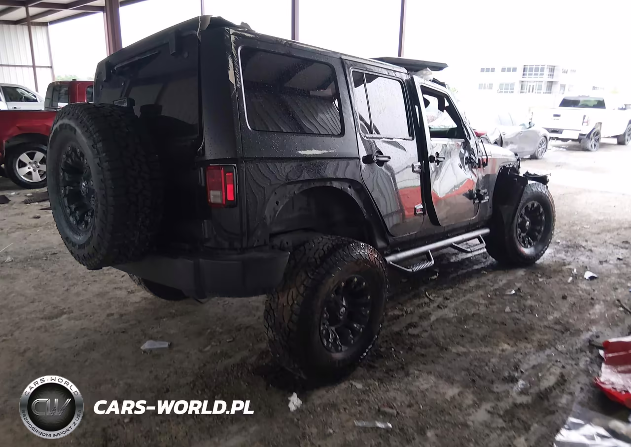 2016 Jeep Wrangler Unlimited Sport VIN:1C4BJWDG6GL196339 - 4