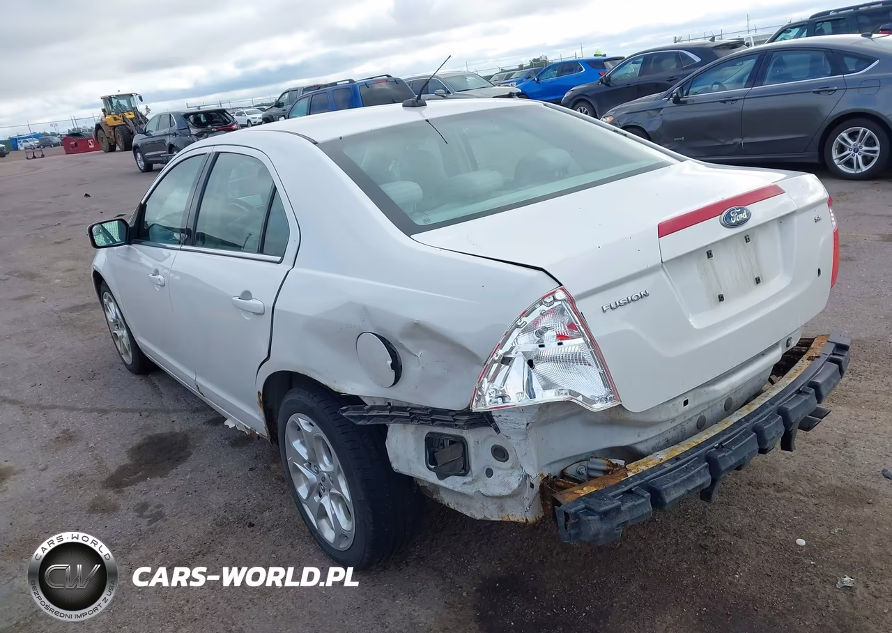 2010 Ford Fusion Se VIN:3FAHP0HA9AR265812 - 3