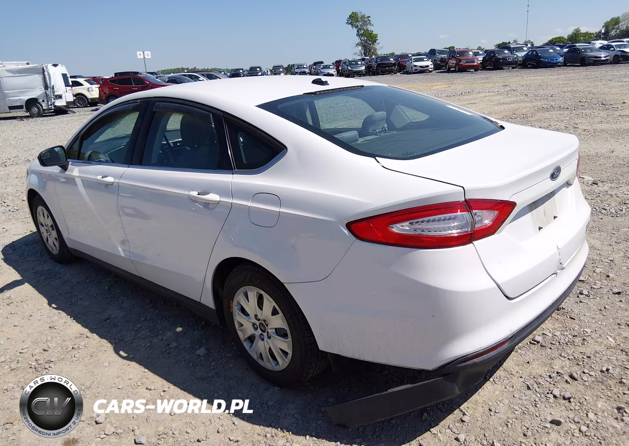 2013 Ford Fusion S VIN:3FA6P0G7XDR329096 - 3