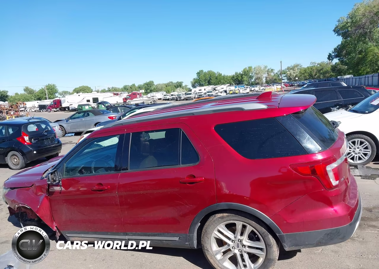 2016 Ford Explorer Xlt VIN:1FM5K8D83GGC66284 - 15