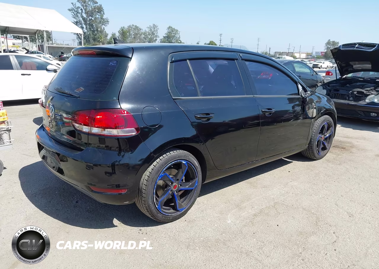 2013 Volkswagen Golf 2.5L 4-Door VIN:WVWDB7AJ3DW015767 - 4