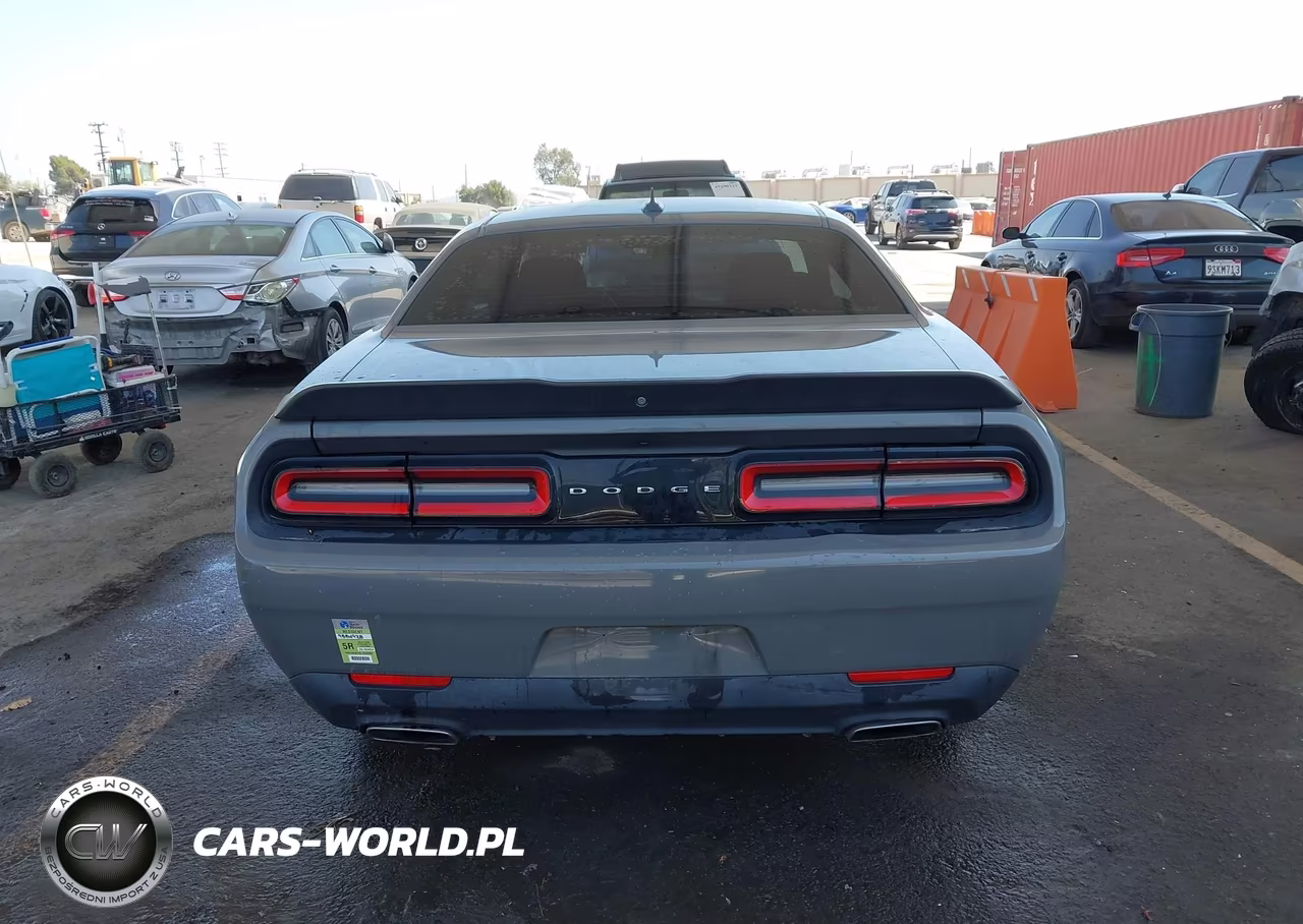 2018 Dodge Challenger Sxt VIN:2C3CDZAGXJH334345 - 16