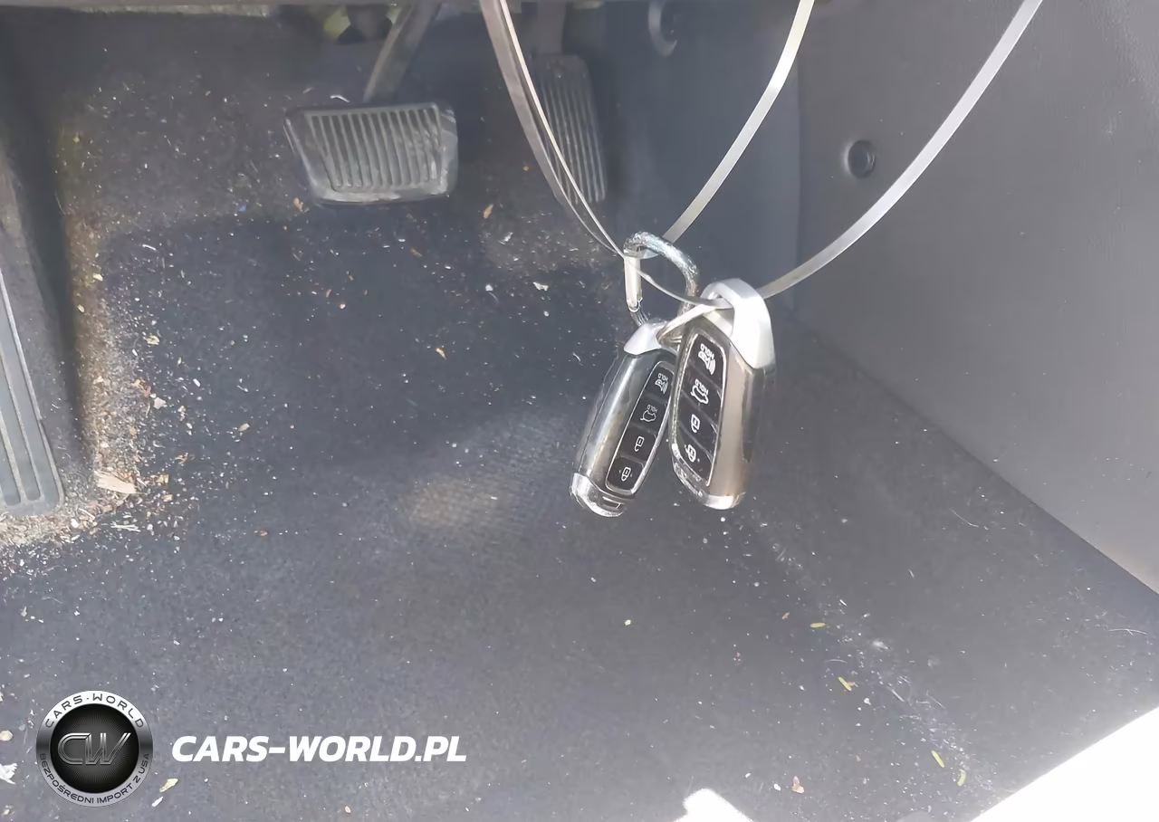 2021 Hyundai Kona Ultimate VIN:KM8K53A51MU717359 - 11