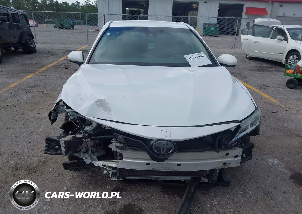 2019 Toyota Camry Le VIN:4T1B11HK3KU233766 - 6
