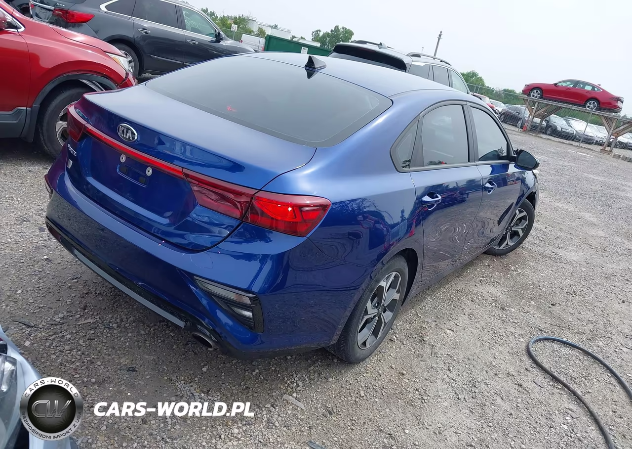 2021 Kia Forte Lxs VIN:3KPF24AD5ME324748 - 4