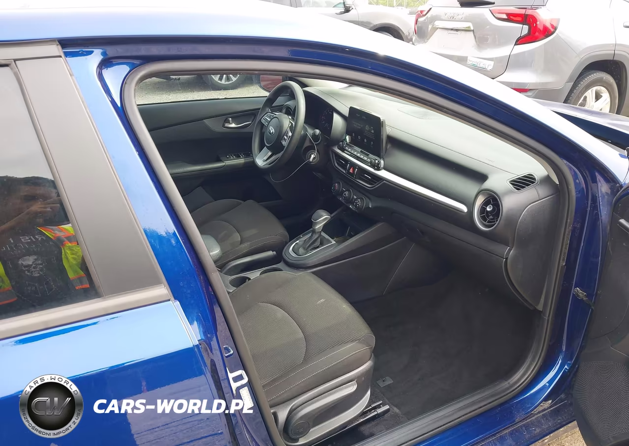 2021 Kia Forte Lxs VIN:3KPF24AD5ME324748 - 5