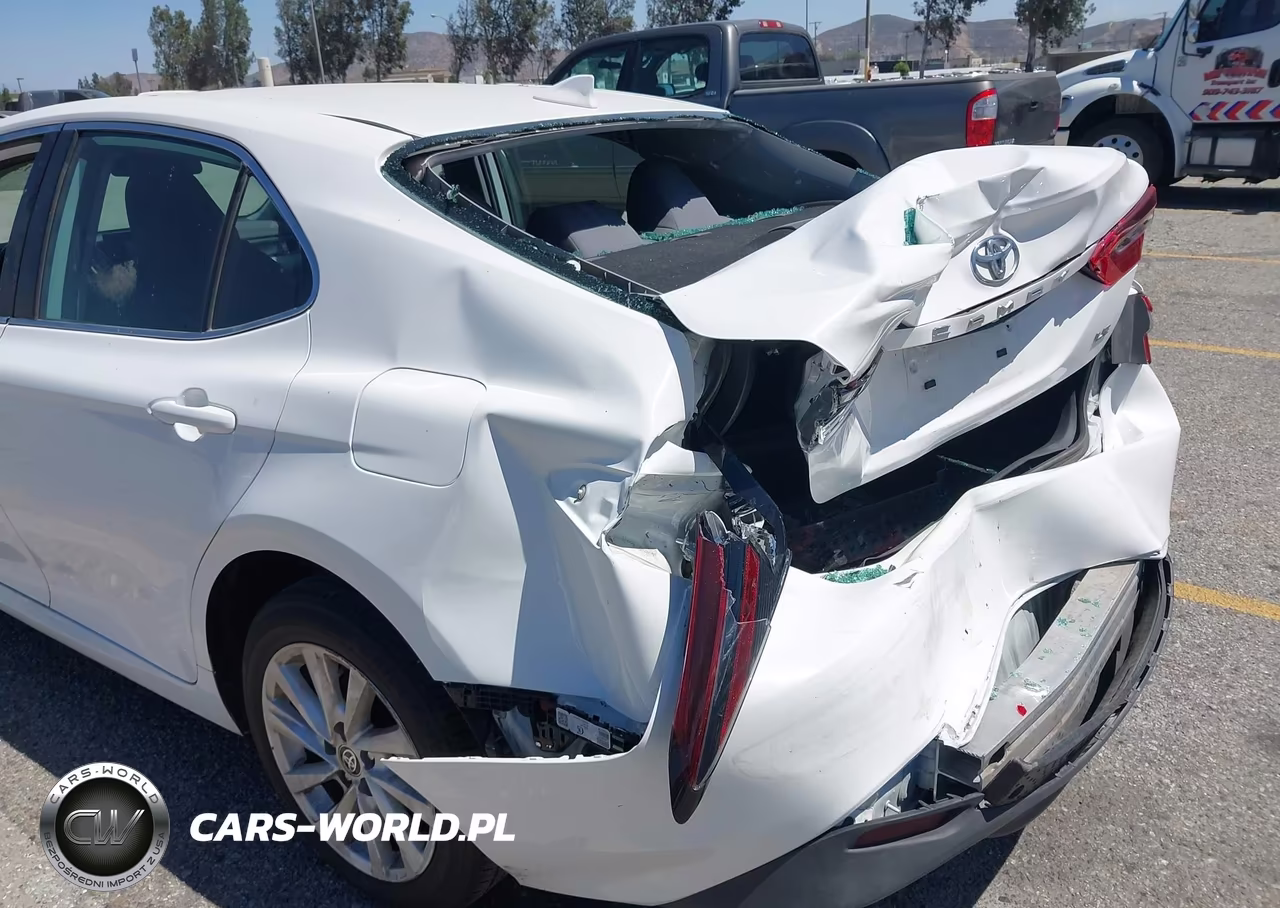 2022 Toyota Camry Le VIN:4T1C11AK7NU693113 - 18