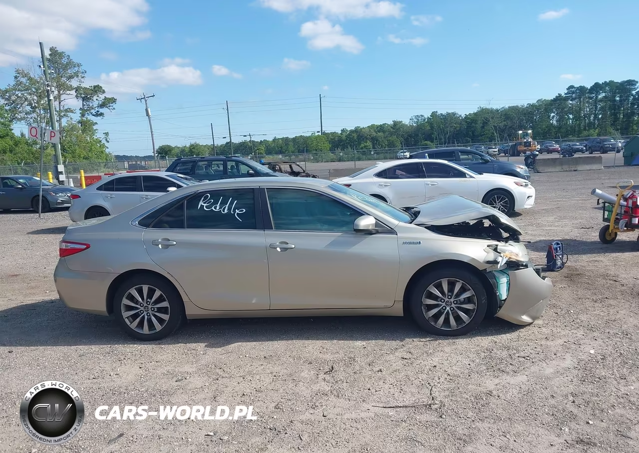 2015 Toyota Camry Hybrid Xle VIN:4T1BD1FK7FU154892 - 14