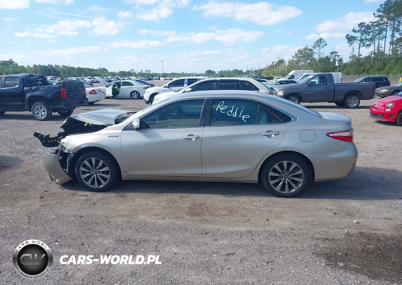 2015 Toyota Camry Hybrid Xle VIN:4T1BD1FK7FU154892 - 15