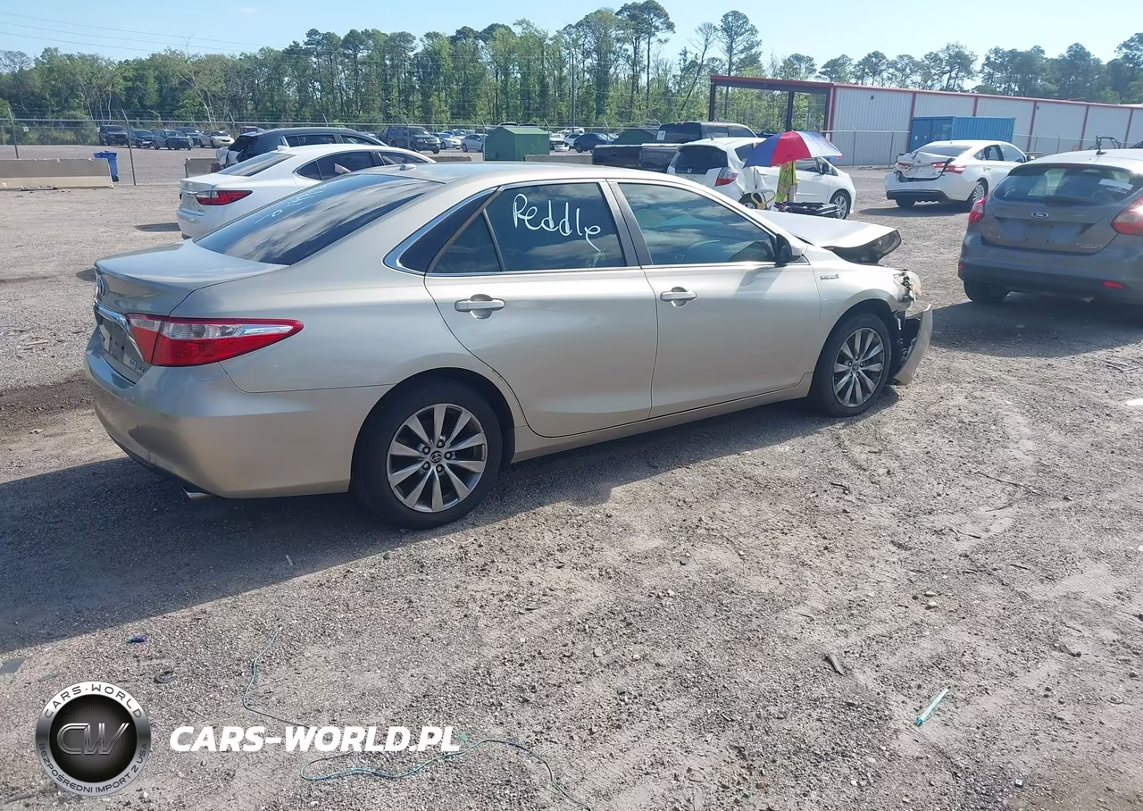2015 Toyota Camry Hybrid Xle VIN:4T1BD1FK7FU154892 - 4
