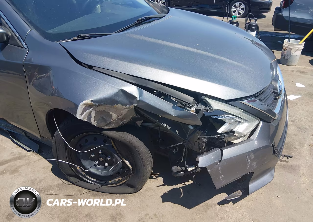 2017 Nissan Altima 2.5 S VIN:1N4AL3AP7HC124081 - 6