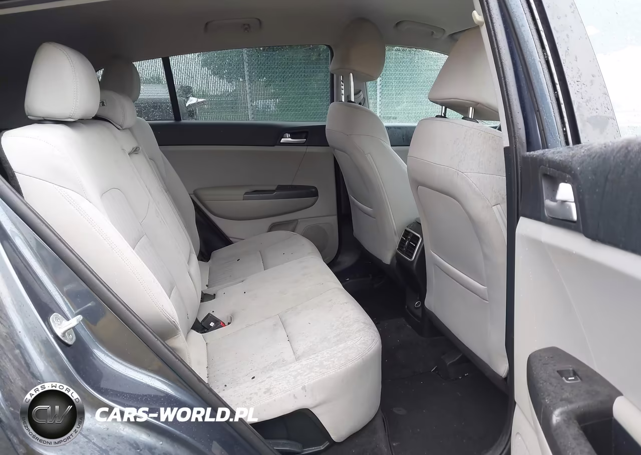 2020 Kia Sportage Lx VIN:KNDPM3AC6L7706785 - 8