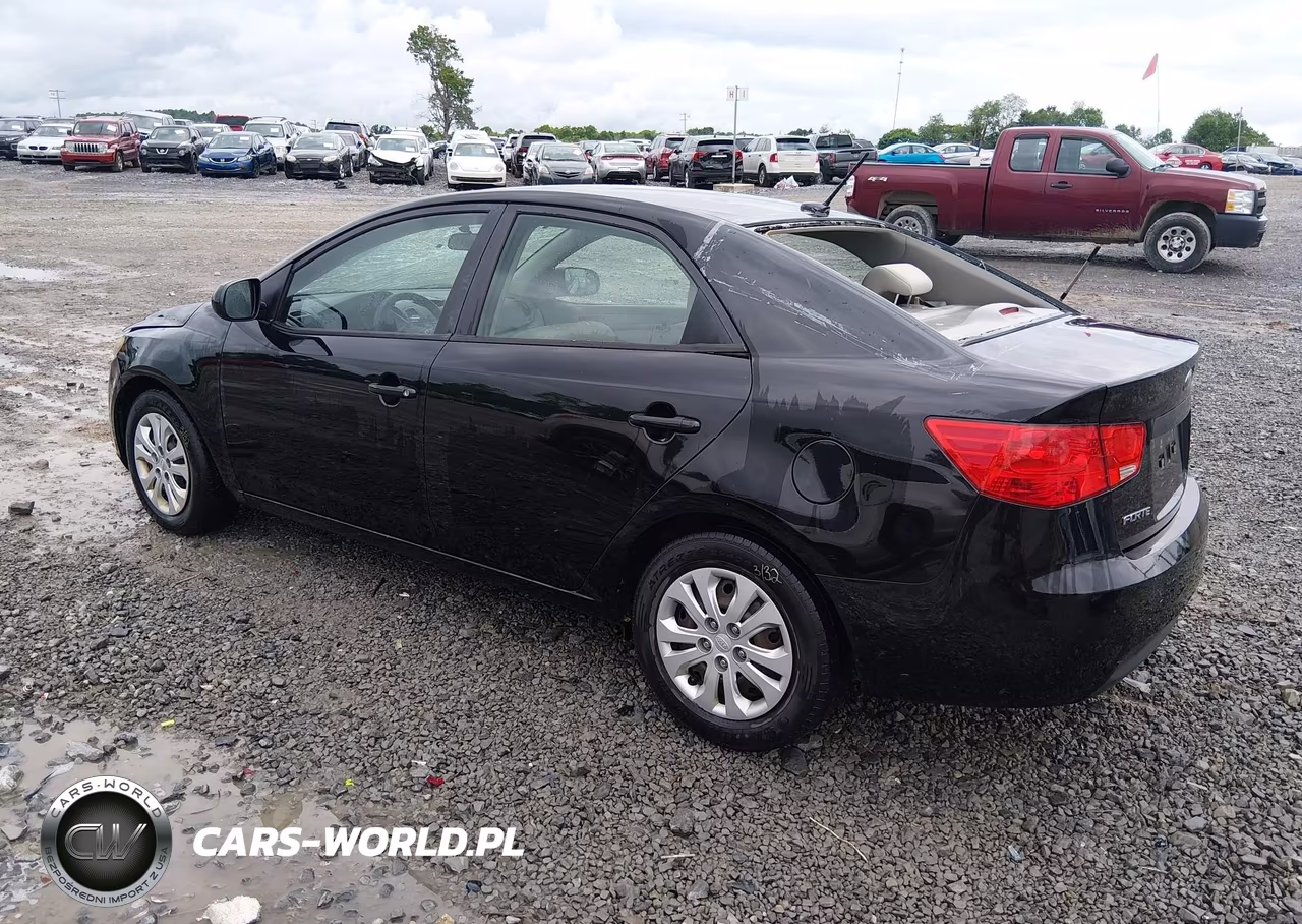 2013 Kia Forte Lx VIN:KNAFT4A23D5680801 - 3