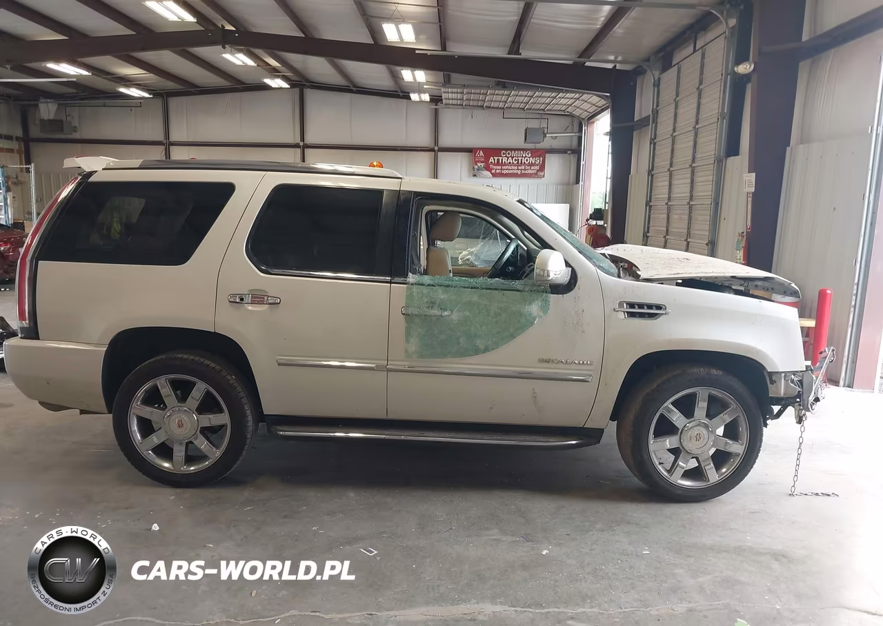 2014 Cadillac Escalade Luxury VIN:1GYS3BEF8ER224588 - 13