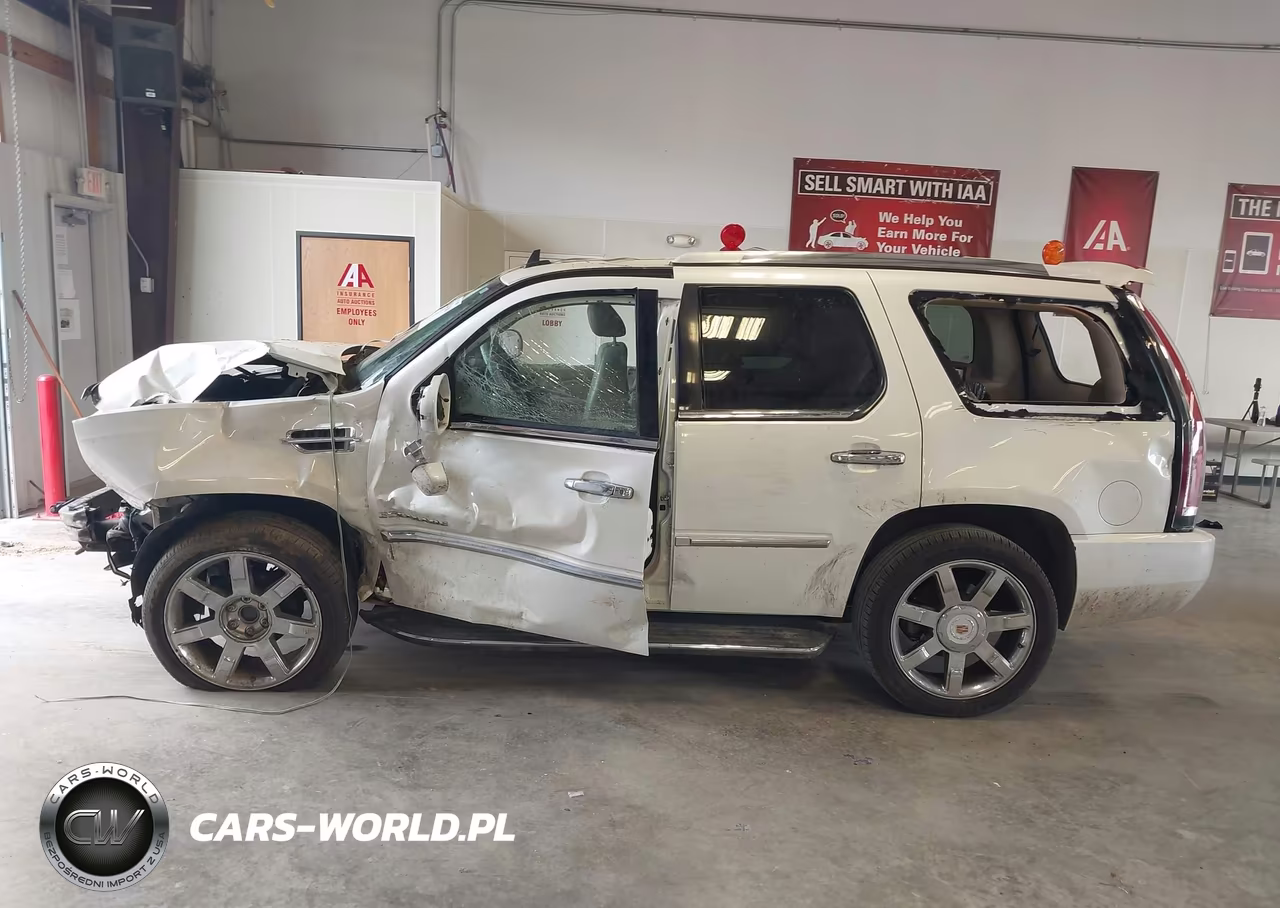 2014 Cadillac Escalade Luxury VIN:1GYS3BEF8ER224588 - 14