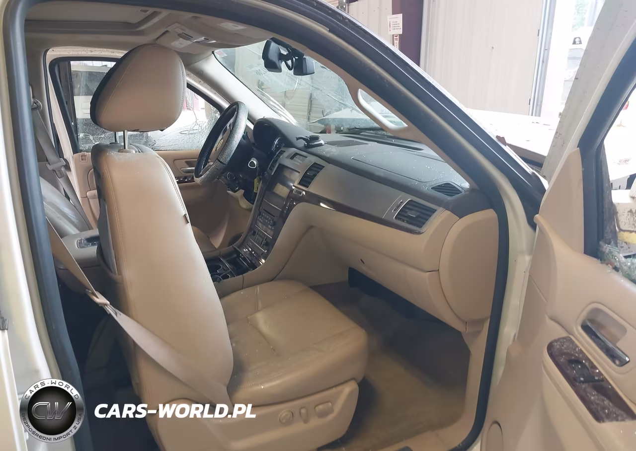 2014 Cadillac Escalade Luxury VIN:1GYS3BEF8ER224588 - 5