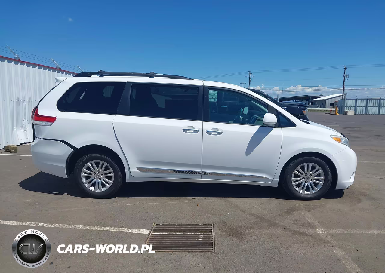2012 Toyota Sienna Xle V6 8 Passenger VIN:5TDYK3DC2CS228859 - 14