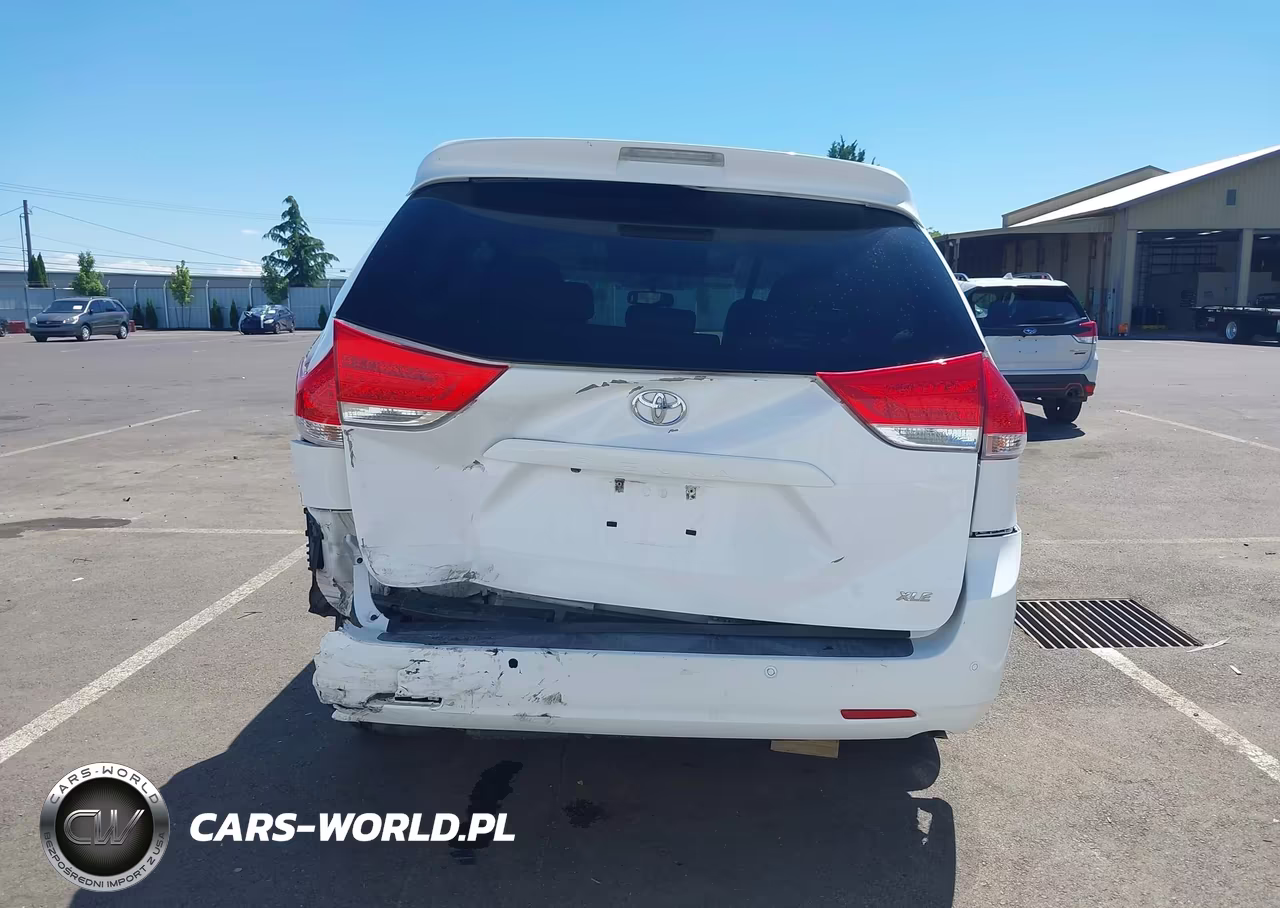 2012 Toyota Sienna Xle V6 8 Passenger VIN:5TDYK3DC2CS228859 - 17