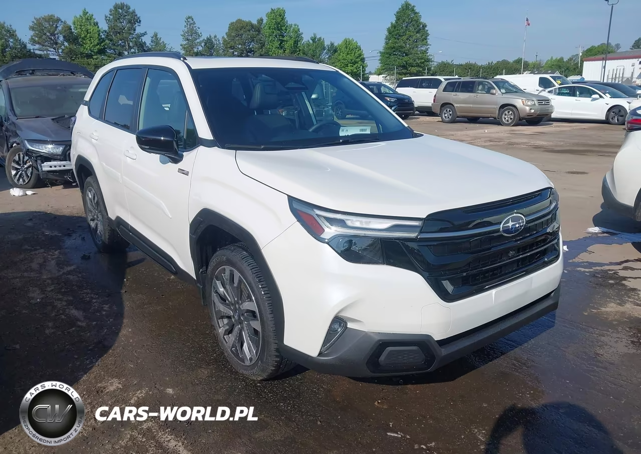 2025 Subaru Forester Touring Hybrid – zdjęcie 1 z 16