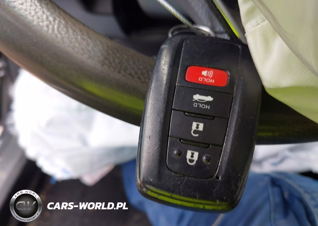 2019 Toyota Camry Le VIN:4T1B11HK4KU172363 - 11