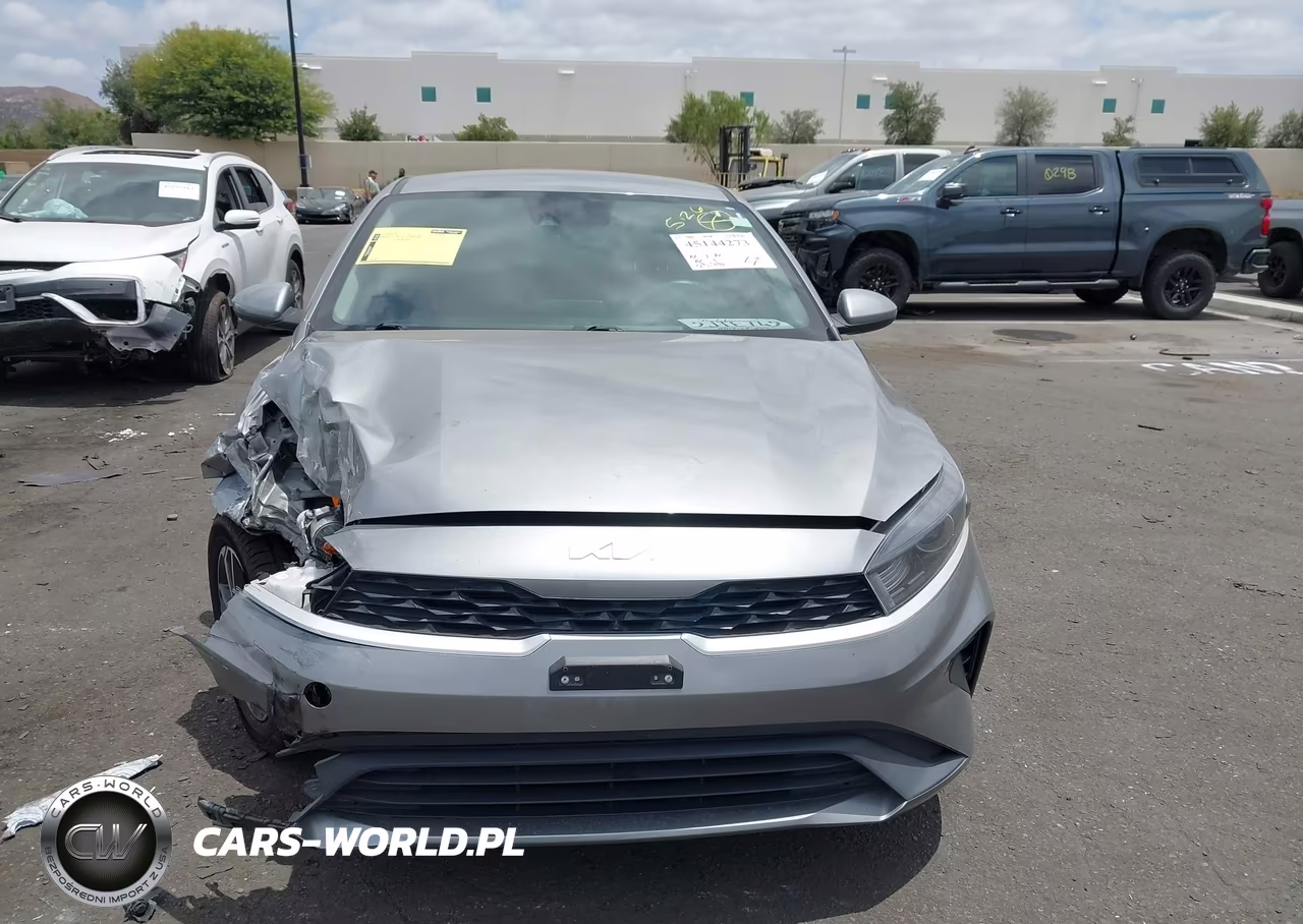 2022 Kia Forte Lxs VIN:3KPF24AD6NE426982 - 12