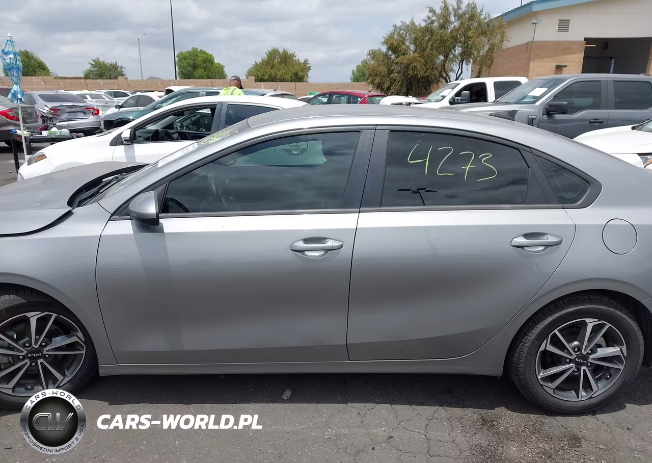 2022 Kia Forte Lxs VIN:3KPF24AD6NE426982 - 14