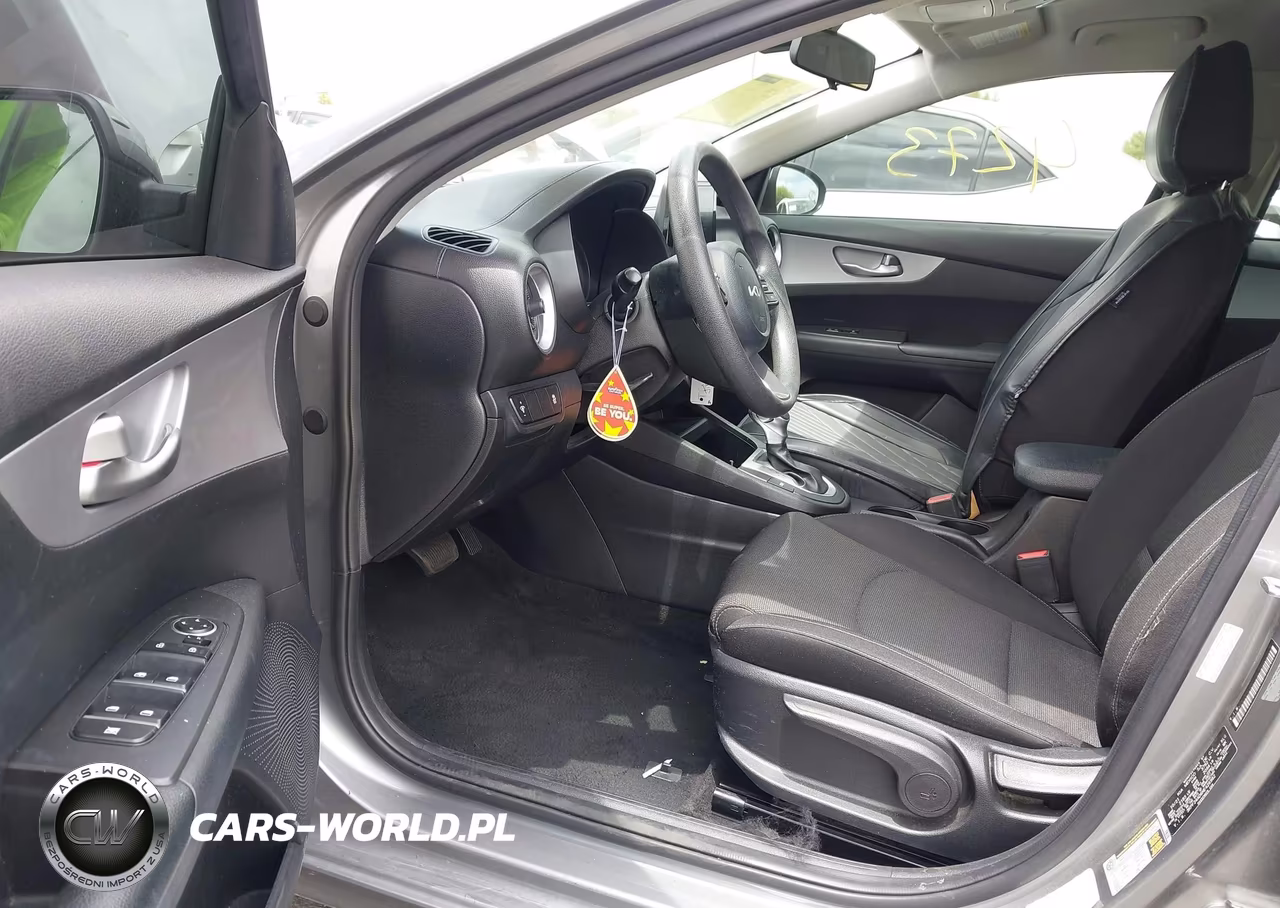 2022 Kia Forte Lxs VIN:3KPF24AD6NE426982 - 5
