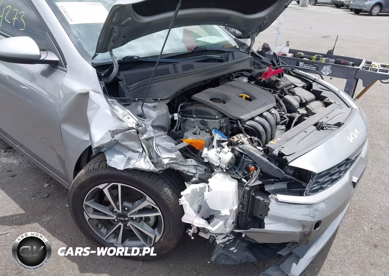 2022 Kia Forte Lxs VIN:3KPF24AD6NE426982 - 6
