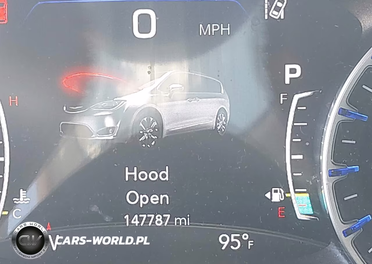 2017 Chrysler Pacifica Touring-L Plus VIN:2C4RC1EG1HR684021 - 15