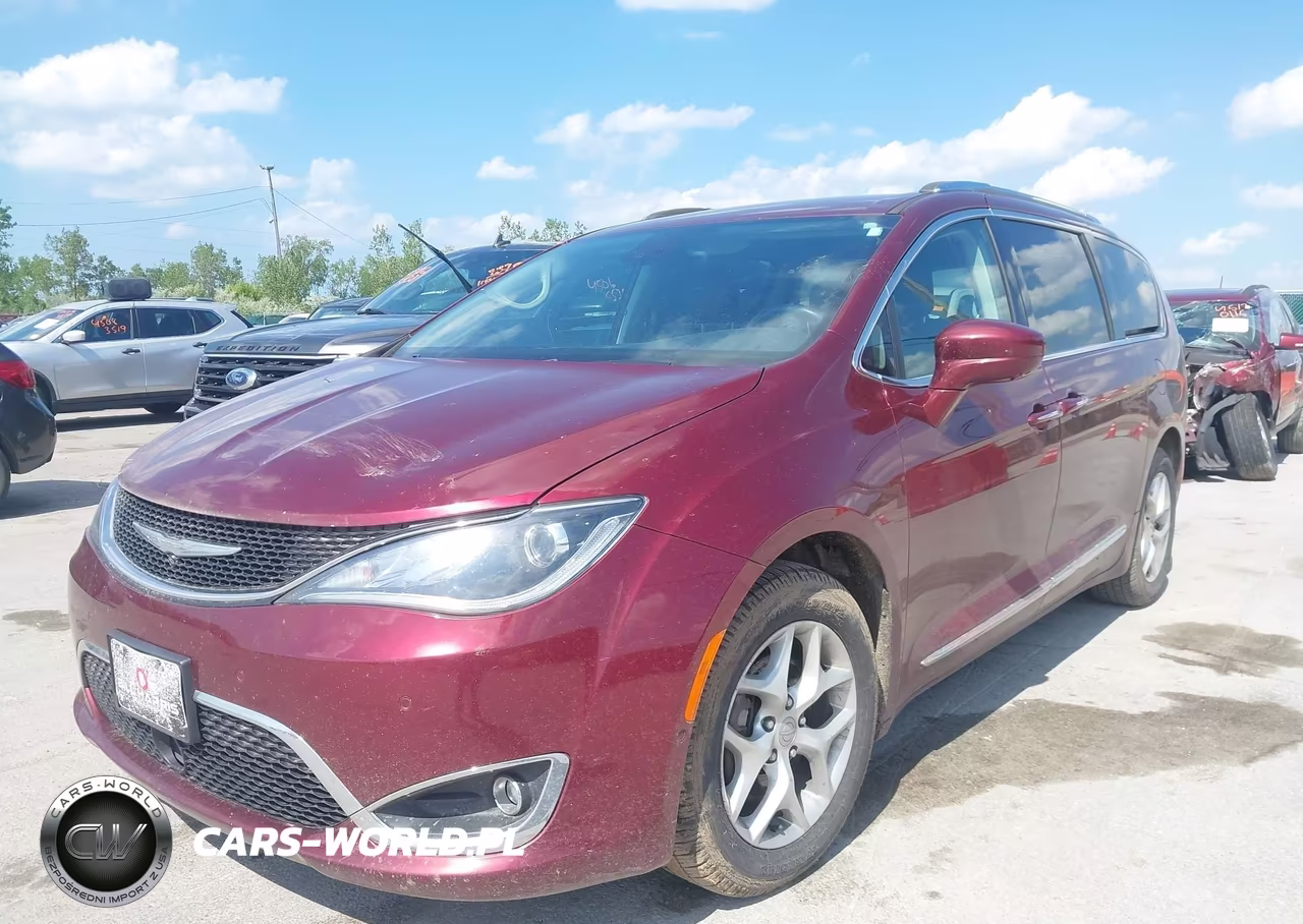 2017 Chrysler Pacifica Touring-L Plus VIN:2C4RC1EG1HR684021 - 2