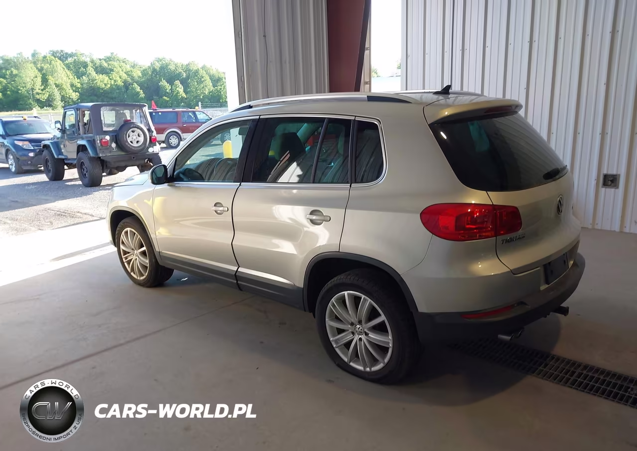 2013 Volkswagen Tiguan Se VIN:WVGAV3AX1DW573118 - 3