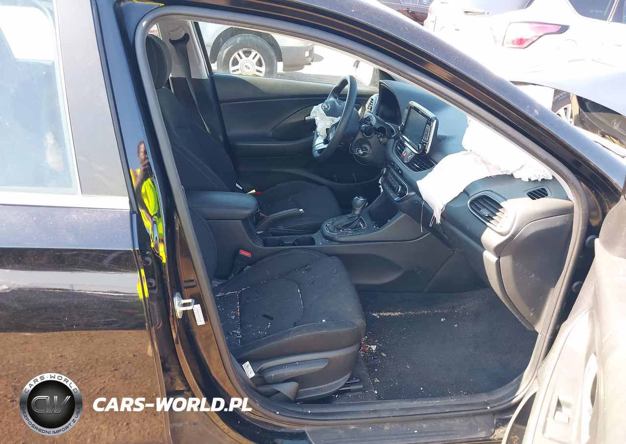 2019 Hyundai Elantra Gt VIN:KMHH35LE4KU117408 - 5