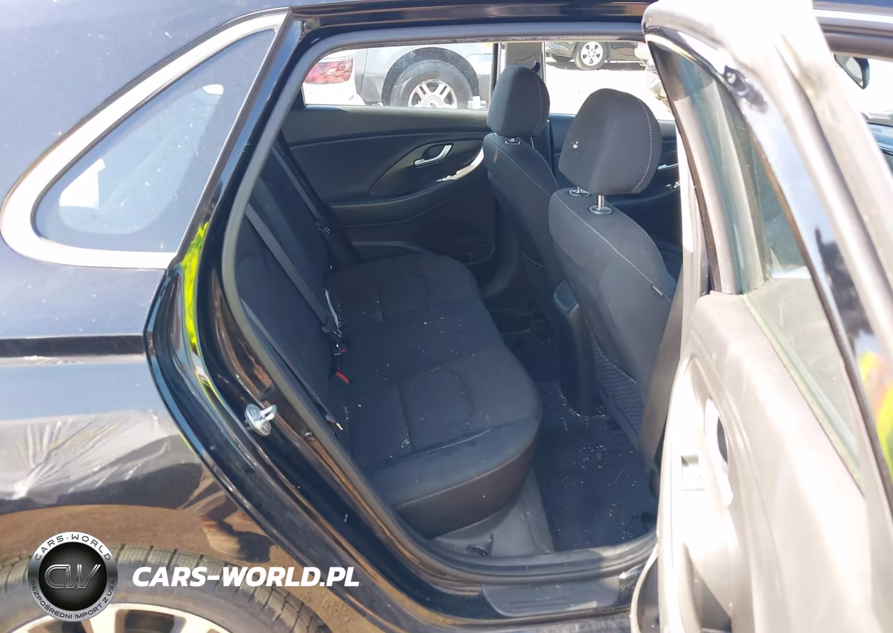 2019 Hyundai Elantra Gt VIN:KMHH35LE4KU117408 - 8